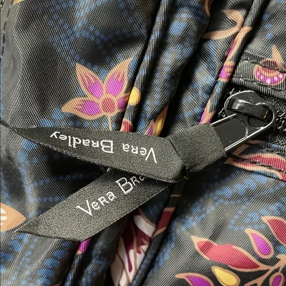 💙 Vera Bradley “Garden Dream” packable backpack - Picture 9 of 16